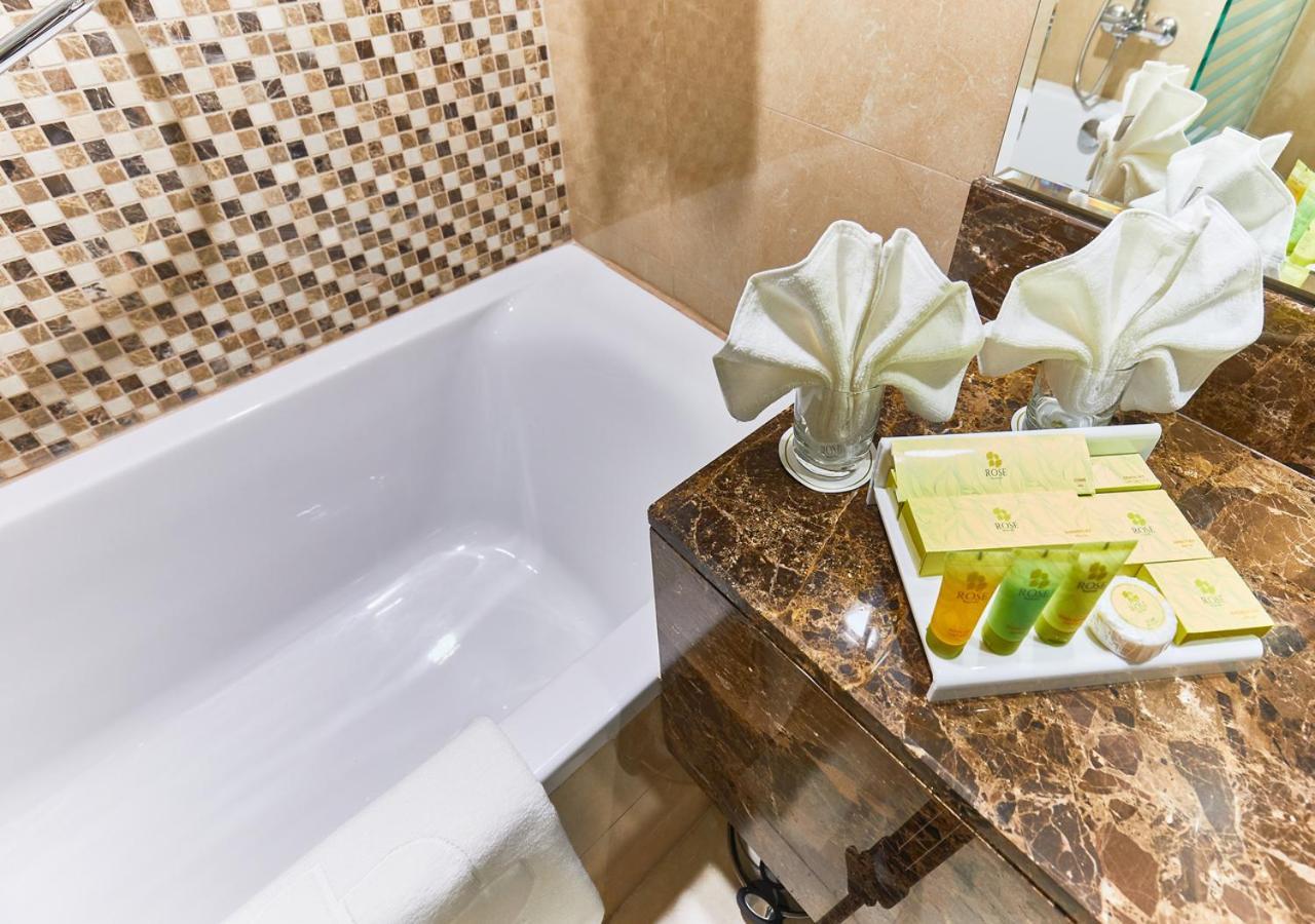 Rose Plaza Hotel Al Barsha Dubai Eksteriør billede